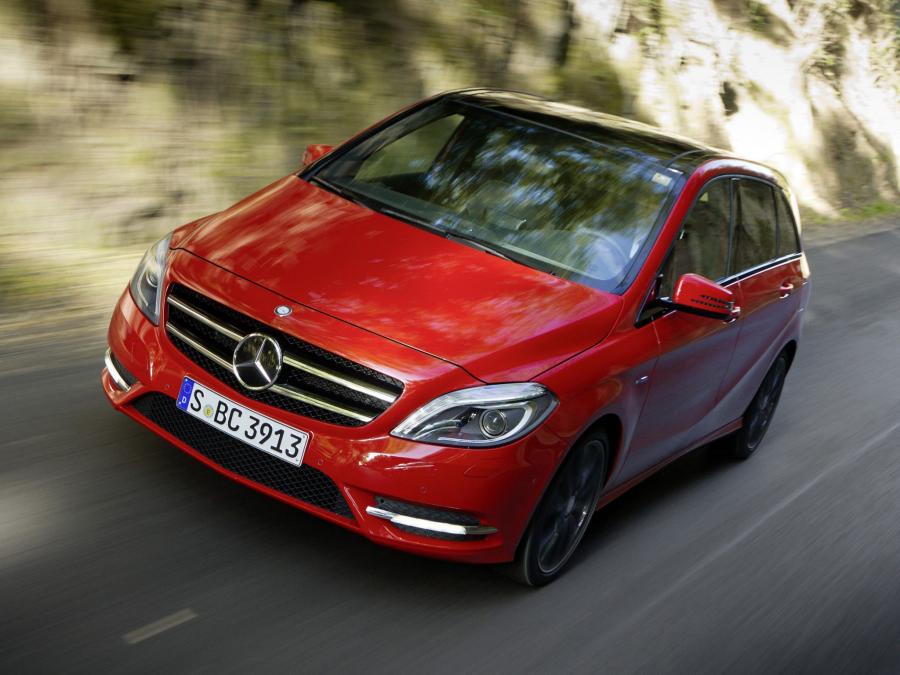  Mercedes-Benz B200 CDI BlueEFFICIENCY 2011 года  (фото 4 из 30)
